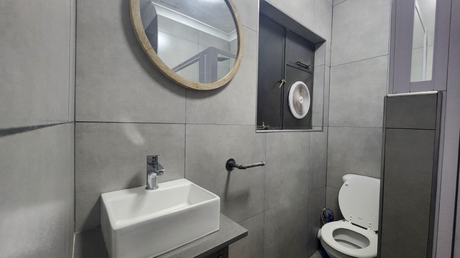 To Let 2 Bedroom Property for Rent in Bult West North West